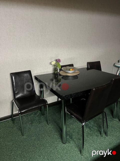 Стол и стулья — Bakı
