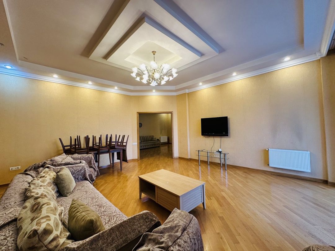 İcarəyə verilir 3 otaqlı yeni tikili 171 m² — Mənzil, Bakı (5)