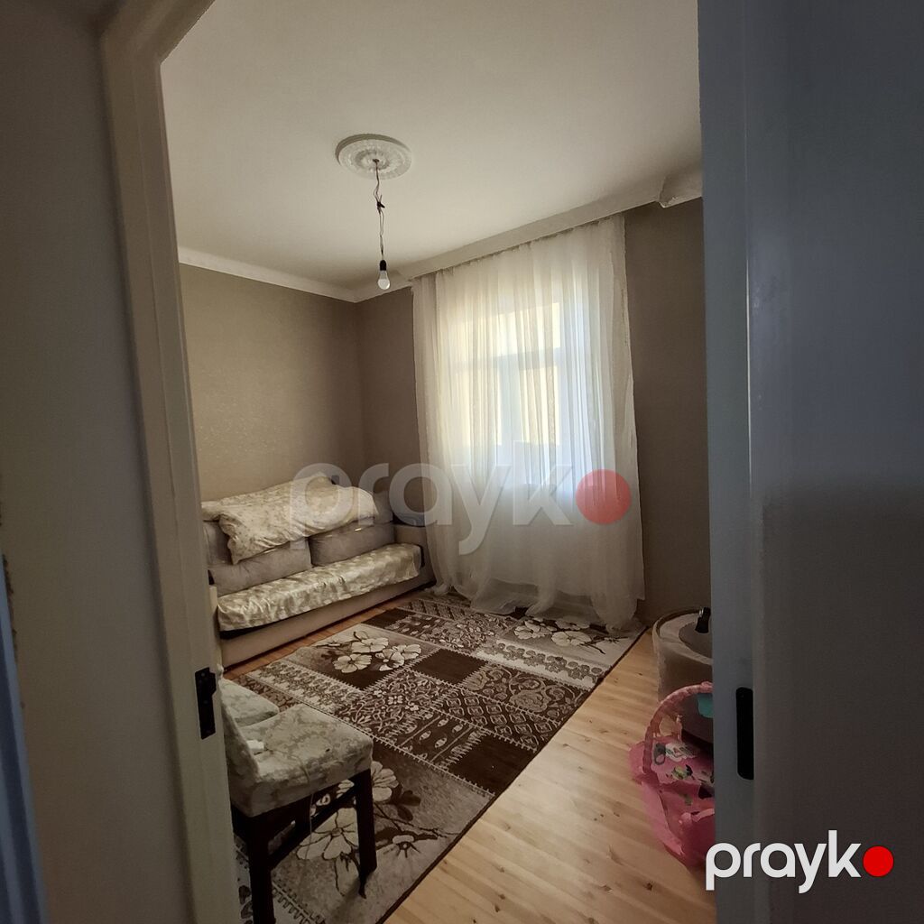 Ev təəcili satılır. paket kupça. tam təmirli.2 otağlı ev üstündə pul — Daşınmaz əmlak, Sumqayıt (6)