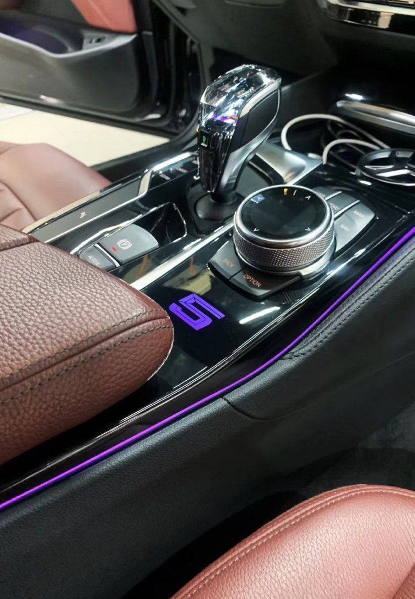 BMW G30 konsol işığı — Ehtiyat hissələri və aksesuarlar, Bakı (3)