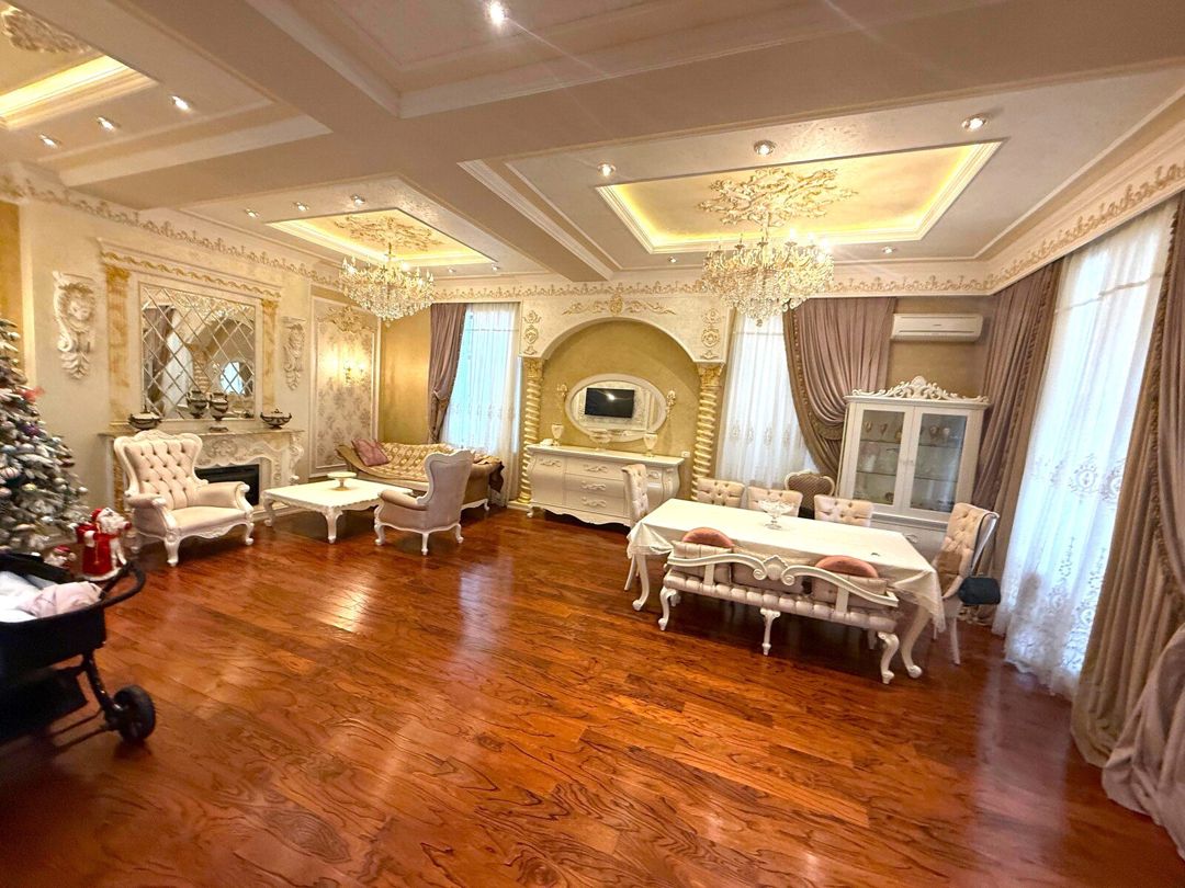 Satılır 9 otaqlı həyət evi/bağ evi 650 m² — Ev, villa, Bakı (7)