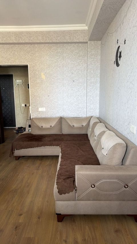 L şəklində künc divan açıq bej rəngində