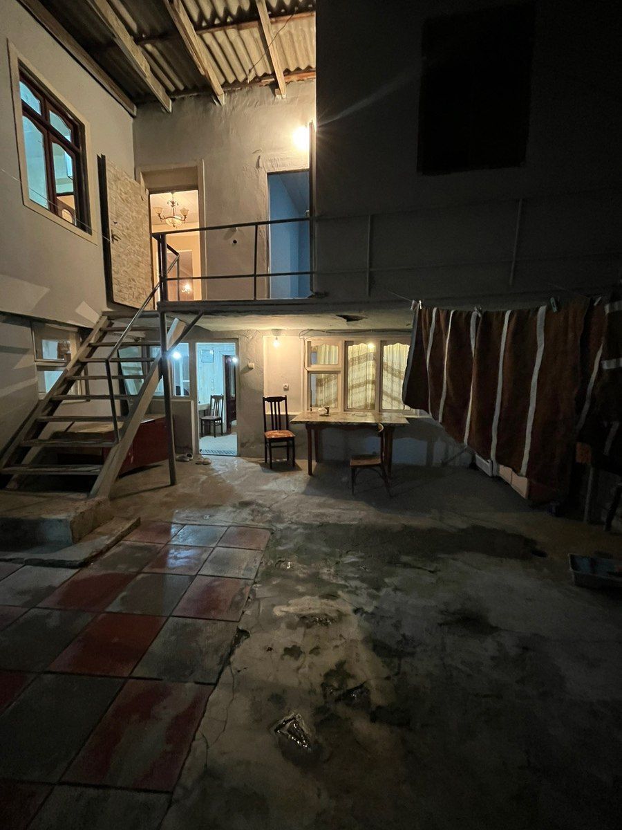 Həyət evi, Kazımağa Kərimov küç. 220 — Daşınmaz əmlak, Bakı