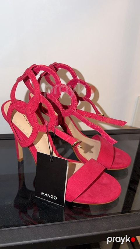 Məhsul: Mango qadın sandal Model: SANDALS SERIA (ref: 23093605) Rəng
