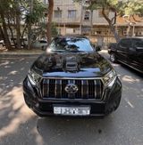 Toyota Land Cruiser Prado, 2.8 L, 2022 il, 181 000 km — Авто