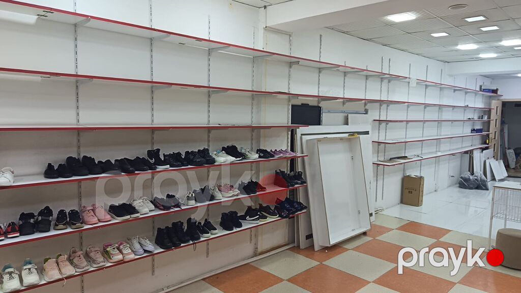 Ayaqqabı mağazası üçün vitrin və mağaza avadanlıqları Ideal — Şəxsi əşyalar, Bakı (5)