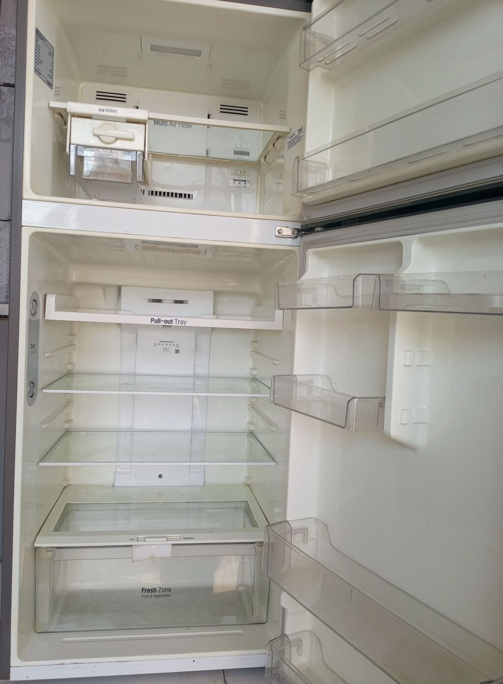 LG soyuducu yaxşı vəziyyətdədir heç bir prablemi yoxdur köçe görə — Soyuducular, Bakı (2)