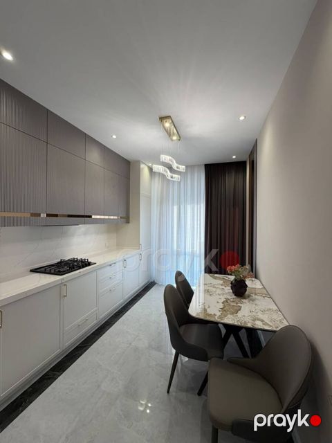 Satılır 3 otaqlı yeni tikili 113 m² — Bakı