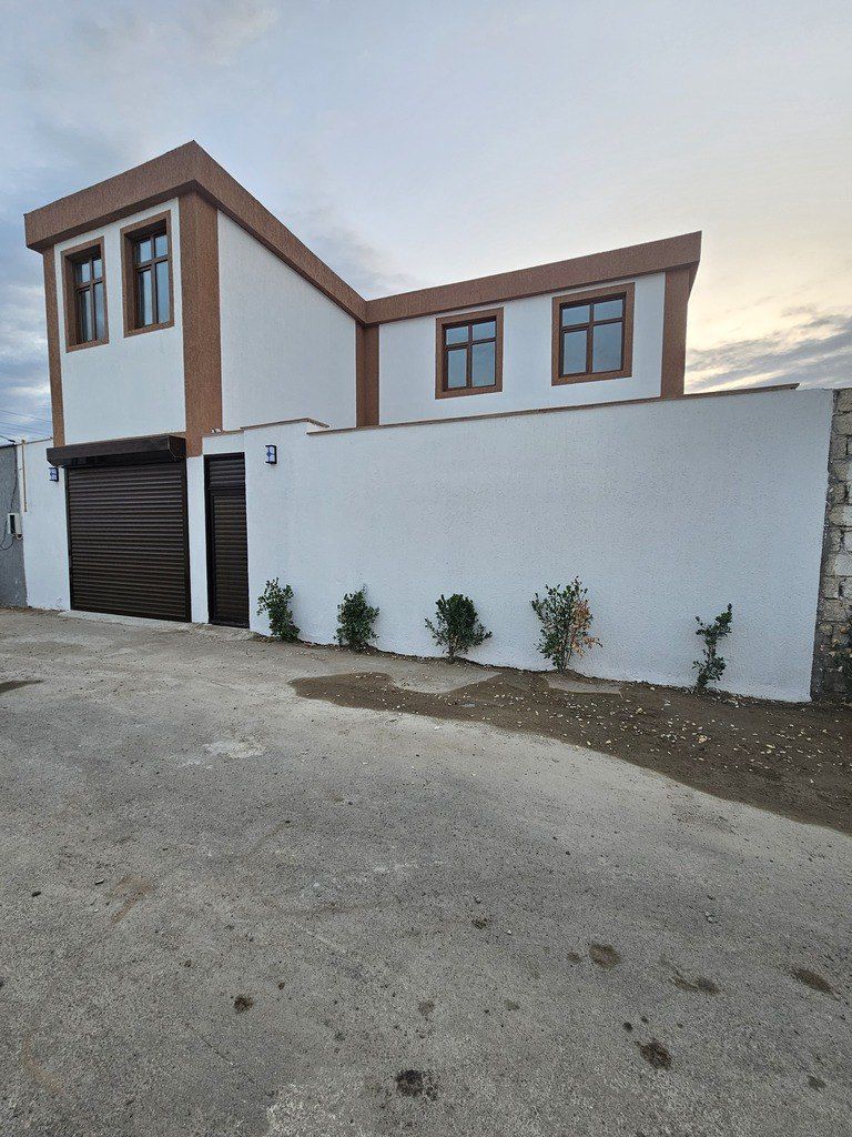 Satılır 4 otaqlı həyət evi/bağ evi 150 m² — Ev, villa, Bakı (2)