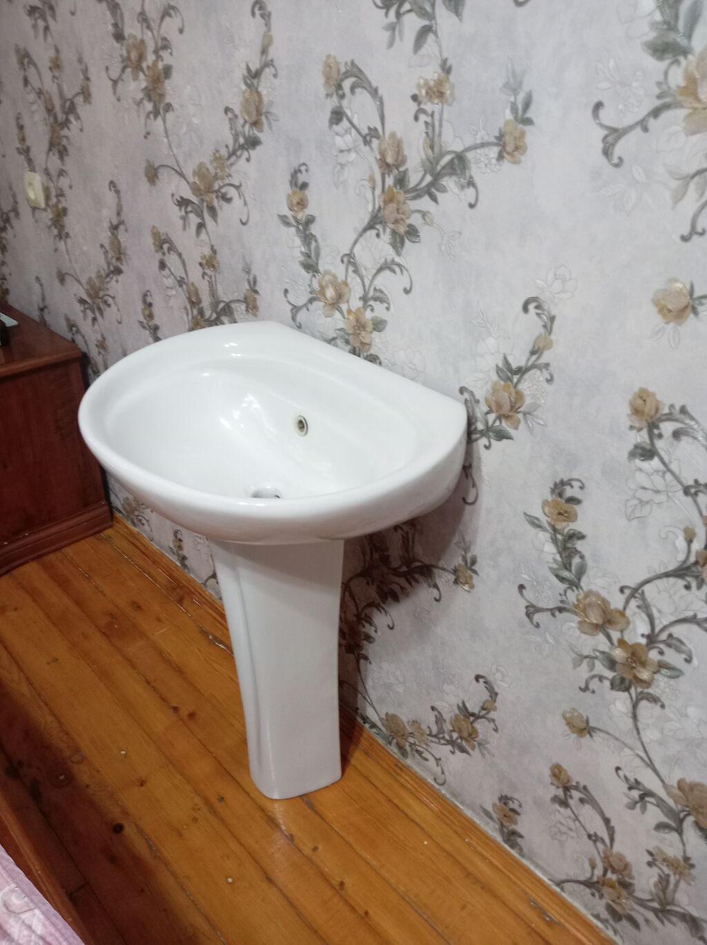 Piedestal lavabosu – keramika, klassik dizayn - Material: yüksək — Santexnika, Sumqayıt