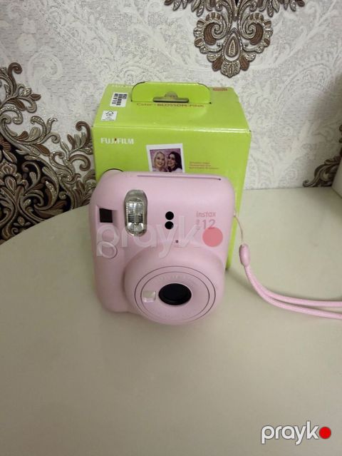Fujifilm Instax Mini 12 – Blossom Pink rəngində ani fotoaparat - — Quba