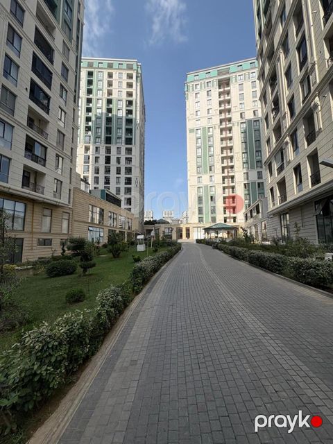 Satılır 4 otaqlı yeni tikili 177.9 m²