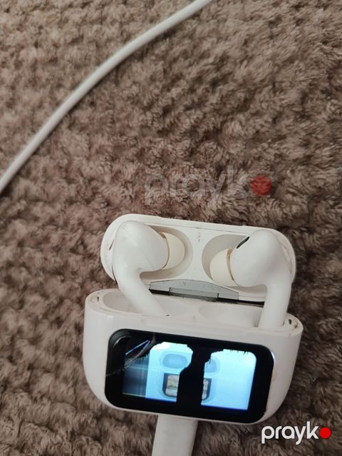 Ekranında qırıq var amma işləməyinə problem yaratmır Bluetooth