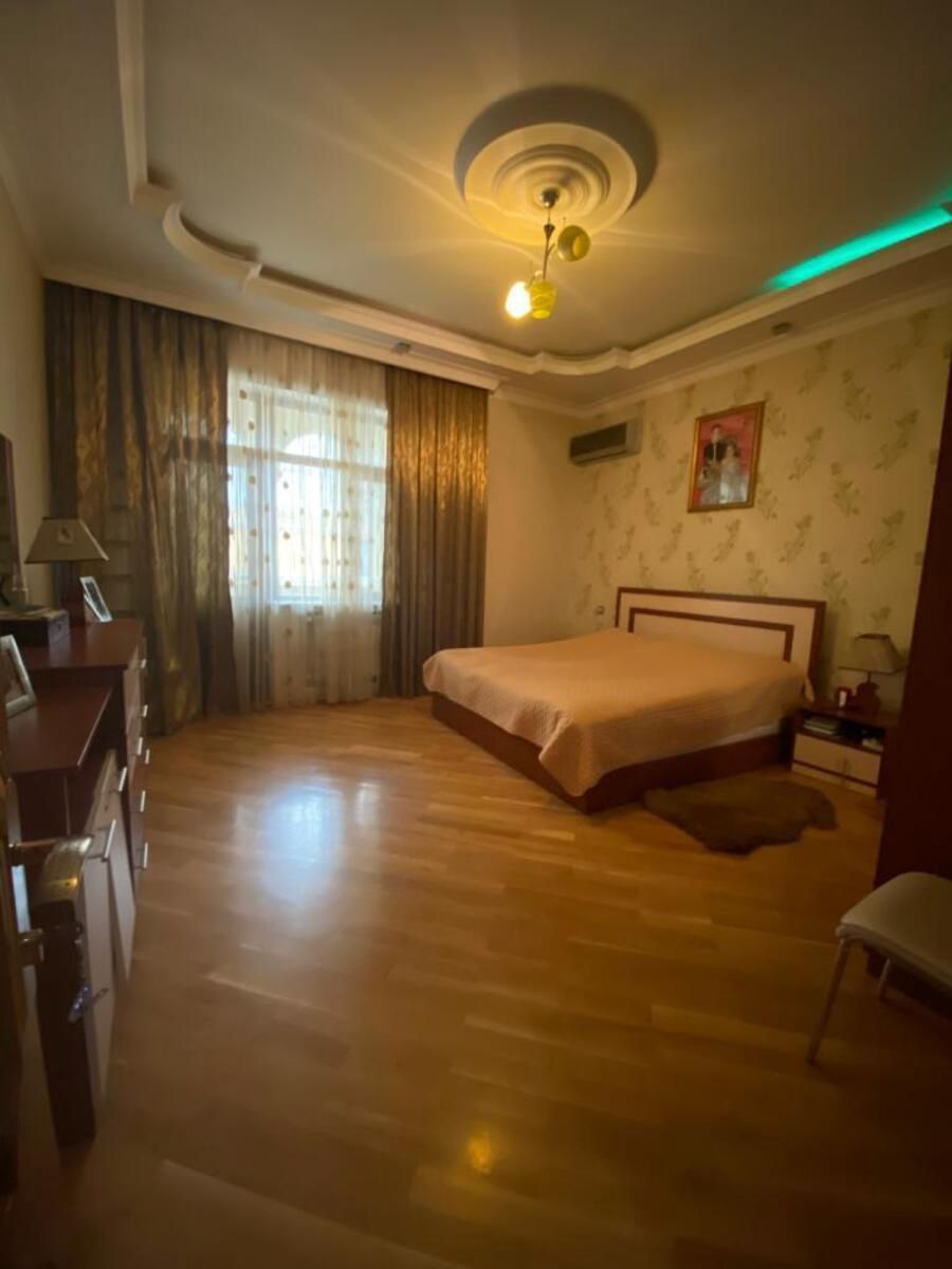 Satılır 6 otaqlı həyət evi/bağ evi 500 m² — Ev, villa, Bakı (8)