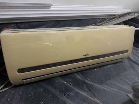 Kondisioner – Beko divar tipli split - Güc: 60 kv sahə üçün uyğun - — ikinci el mallarin satisi — Electronics
