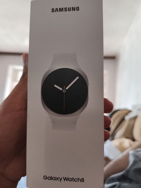 Samsung Galaxy Watch 8 Silver 40mm — Bakı