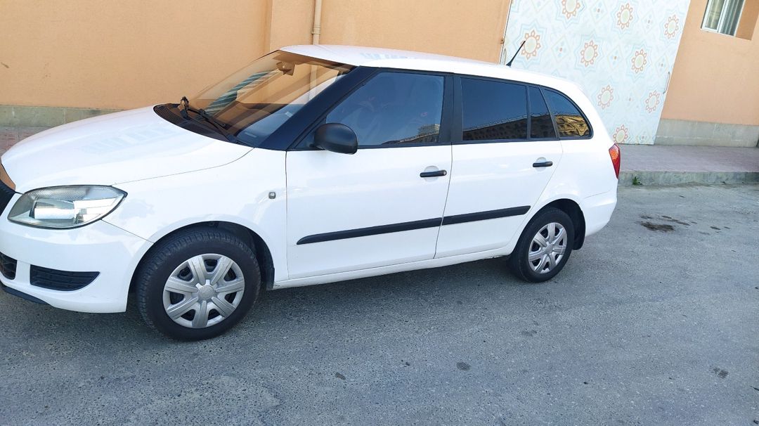 Skoda Fabia, 2012 il — Avtomobillər, Bakı (5)