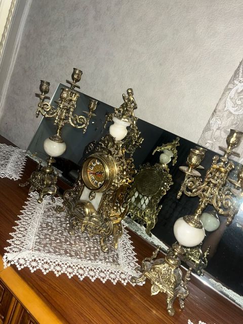 Klassik bəzək dəsti – saat və iki şamdan - Üslub: barokko/rokoko — Gəncə