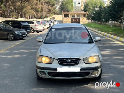 Hyundai Elantra, 2.0 L, 2002 il, 235 000 km