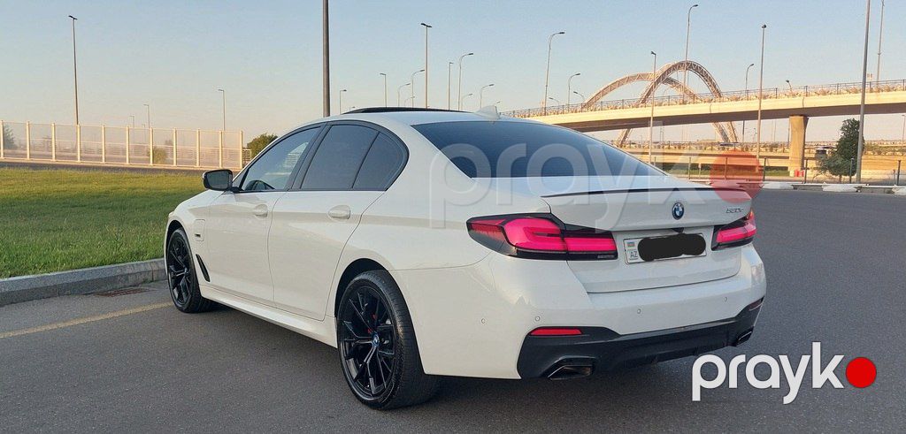BMW 530e, 2.0 L, 12 kWh, 2023 il, 32 000 km — Avtomobillər, Bakı (8)