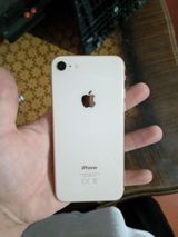 IPhone 8, 64 GB, Qızılı — Смартфоны