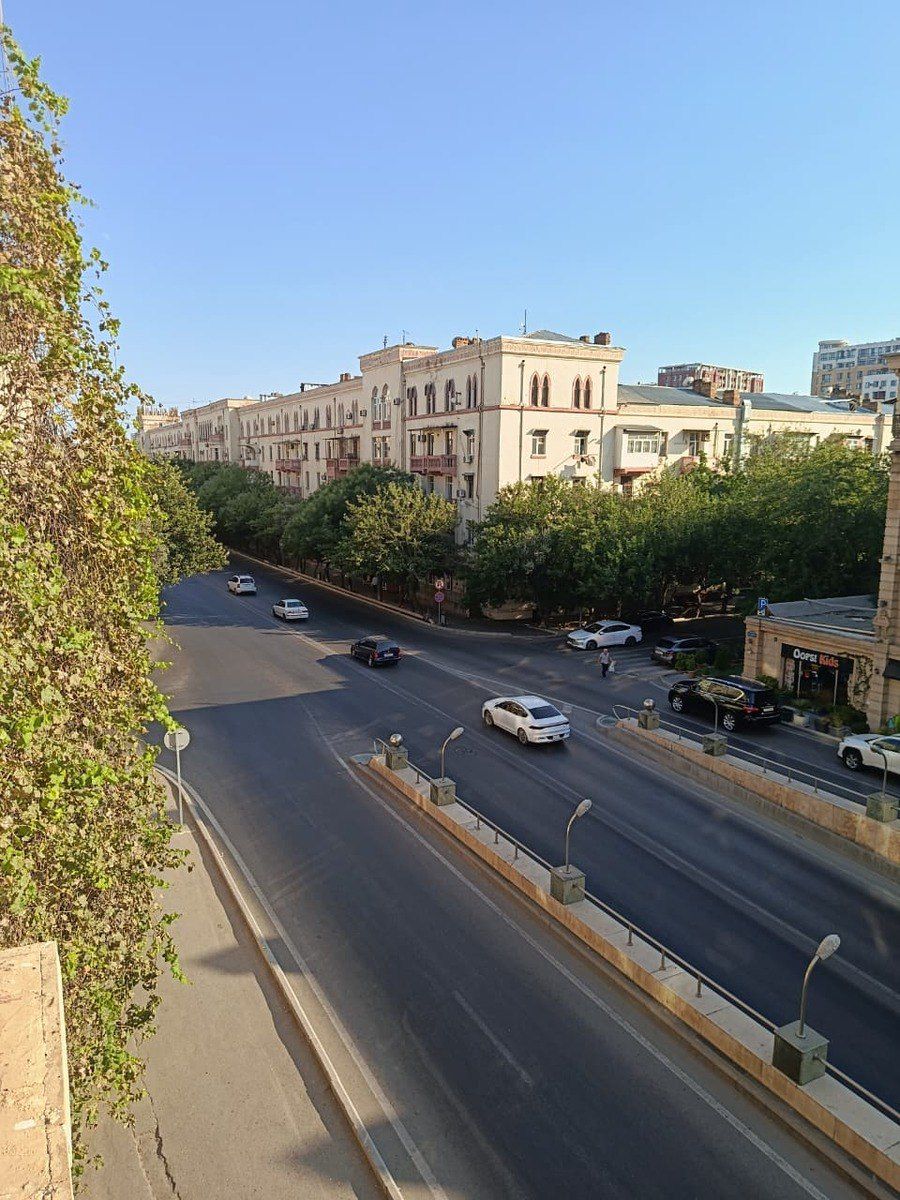 Satılır 2 otaqlı köhnə tikili 55 m² — Mənzil, Bakı (7)