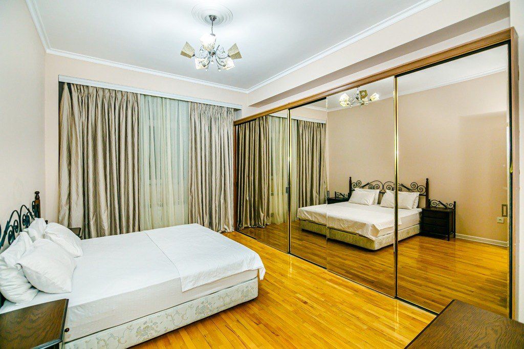 İcarəyə verilir 4 otaqlı yeni tikili 180 m² — Mənzil, Bakı (3)