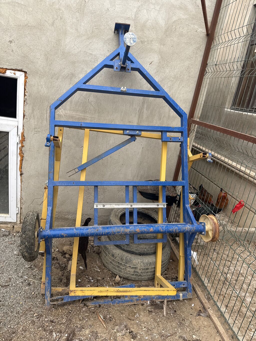 Motoblok və ya mini-traktor üçün nəzərdə tutulmuş möhkəm metal qoşqu