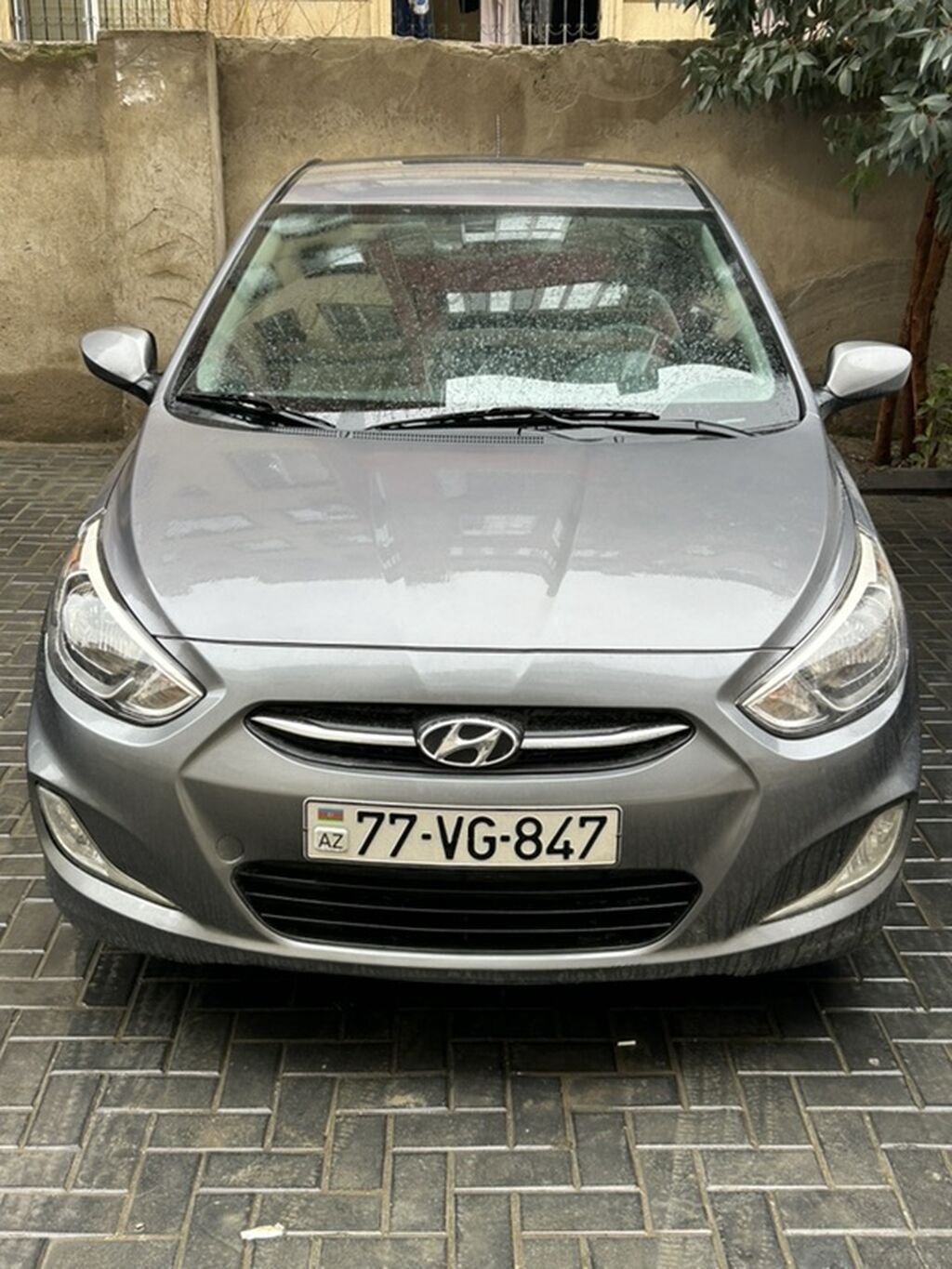 Hyundai Accent: 1.6 l | 2016 il Sedan