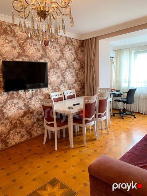 İcarəyə verilir 2 otaqlı köhnə tikili 60 m²