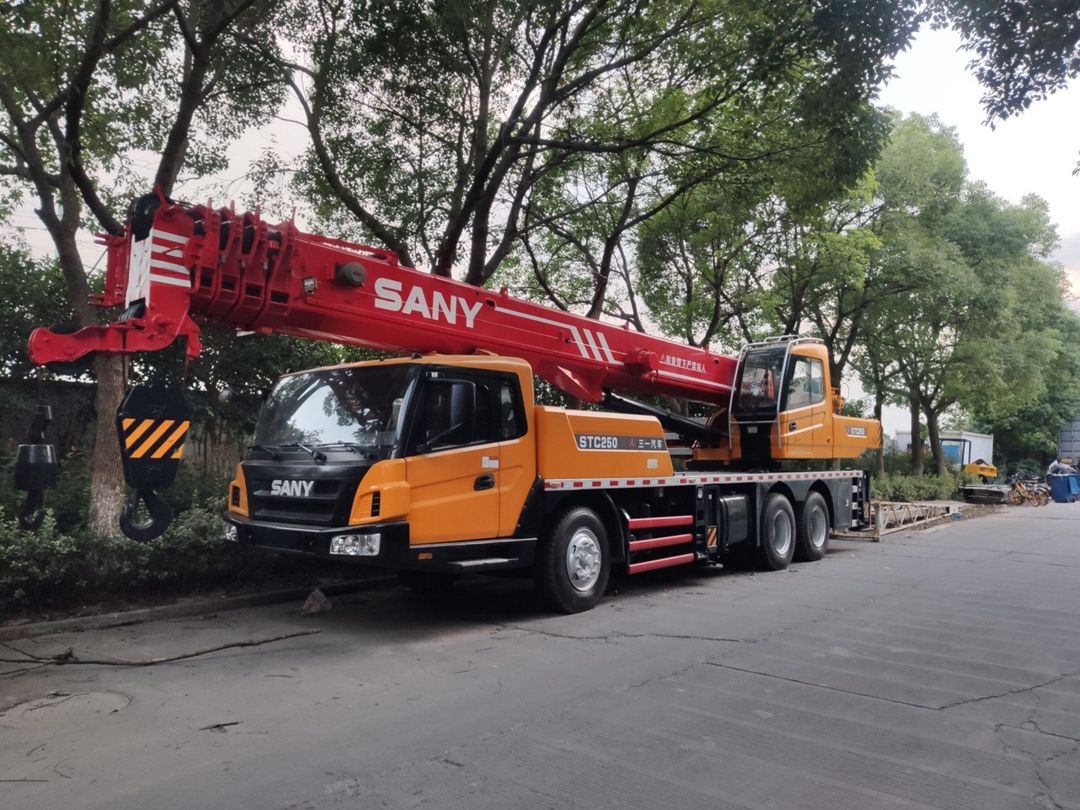 Avtokran Sany icarəsi — Mallar, Bakı (2)