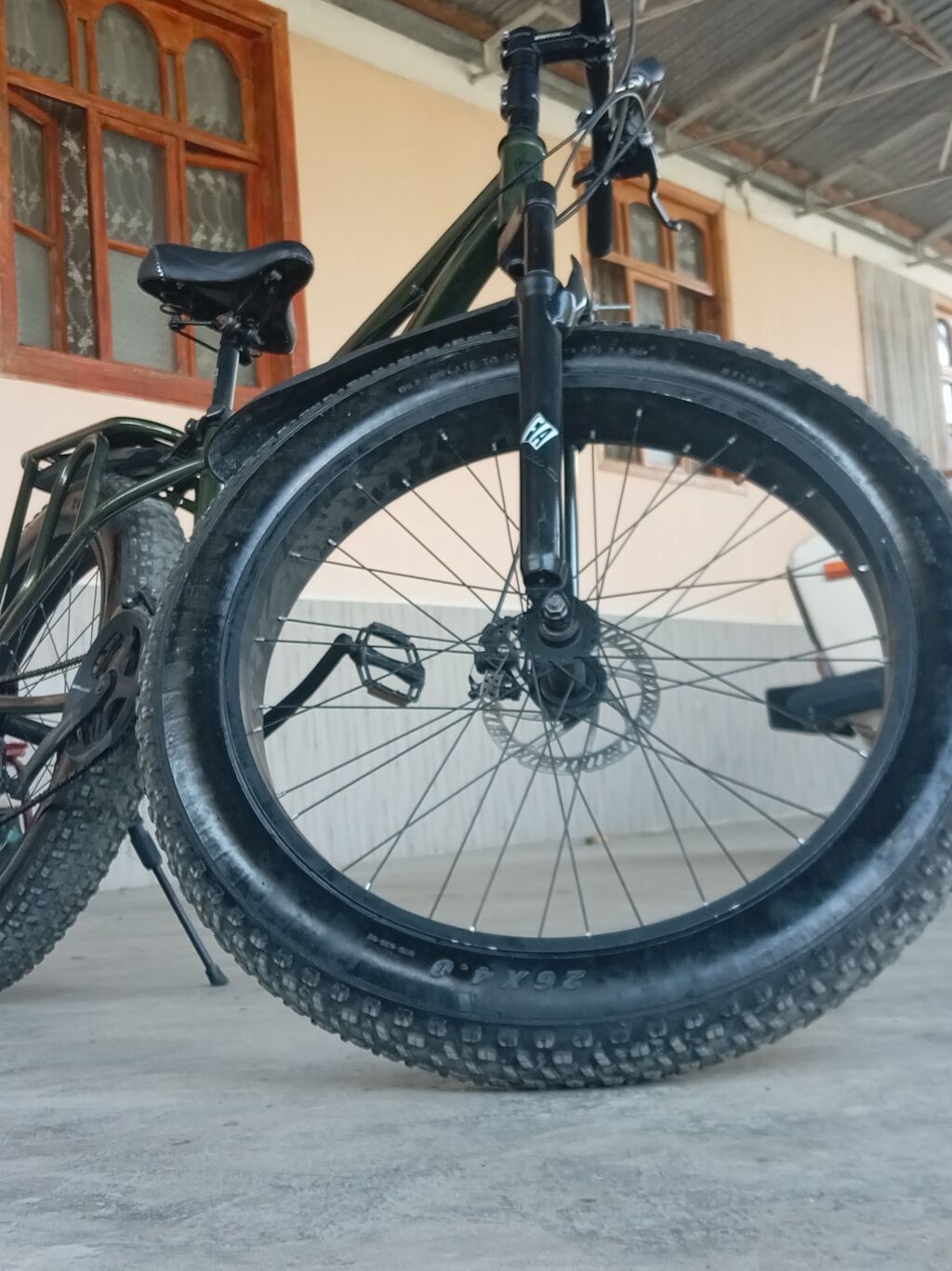 Fat Bike dağ velosipedi - 26x4.0 düym “fat” təkərlər: qum, qar — Velosipedlər, Ucar (5)