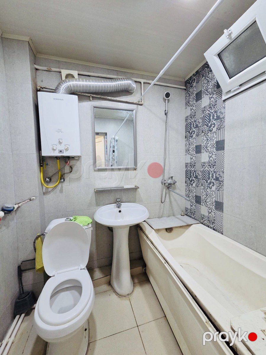 Satılır 2 otaqlı köhnə tikili 43 m² — Mənzil, Bakı (7)