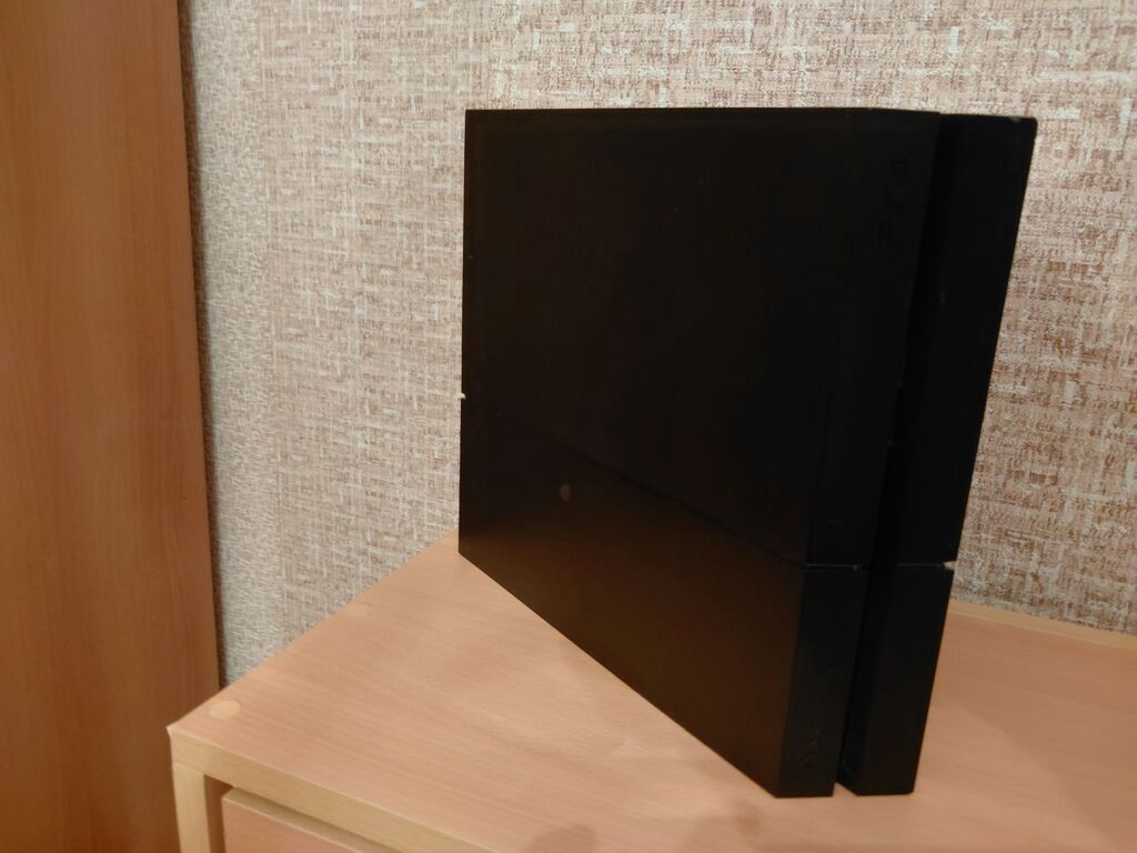 Sony PlayStation 4 (PS4) oyun konsolu – qara rəng. sistem:13.02 her — Elektronika, Bakı (2)