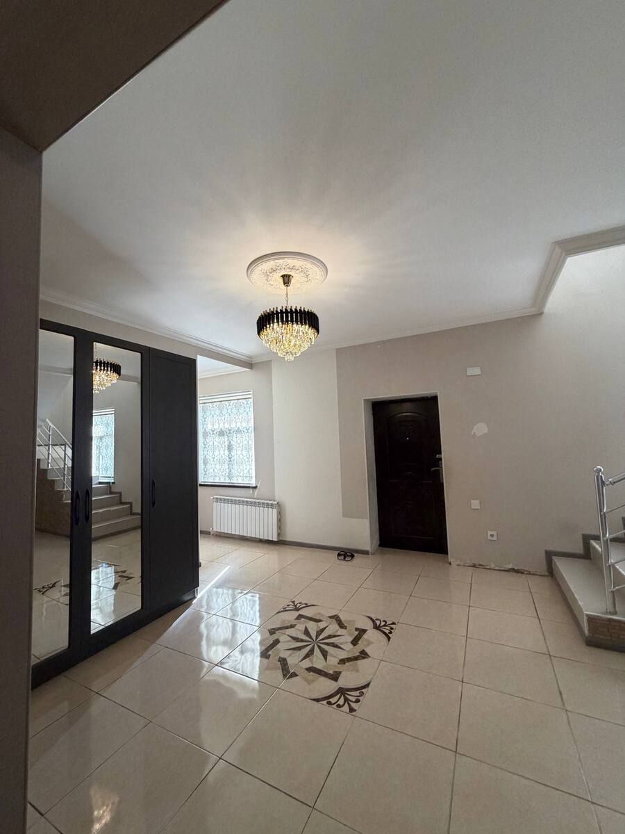 Satılır 5 otaqlı həyət evi/bağ evi 240 m² — Ev, villa, Bakı (7)