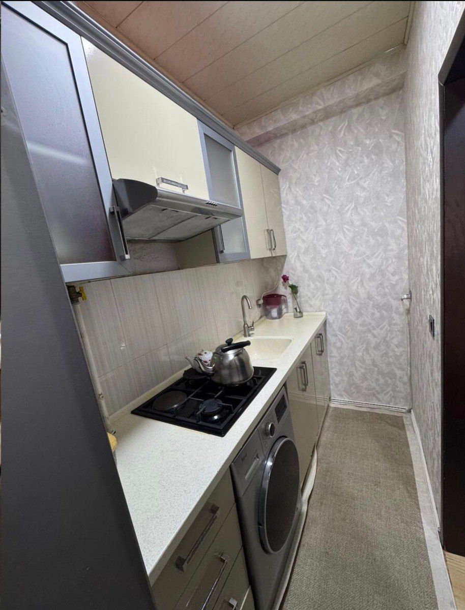Satılır 2 otaqlı köhnə tikili 69 m² — Mənzil, Bakı (7)
