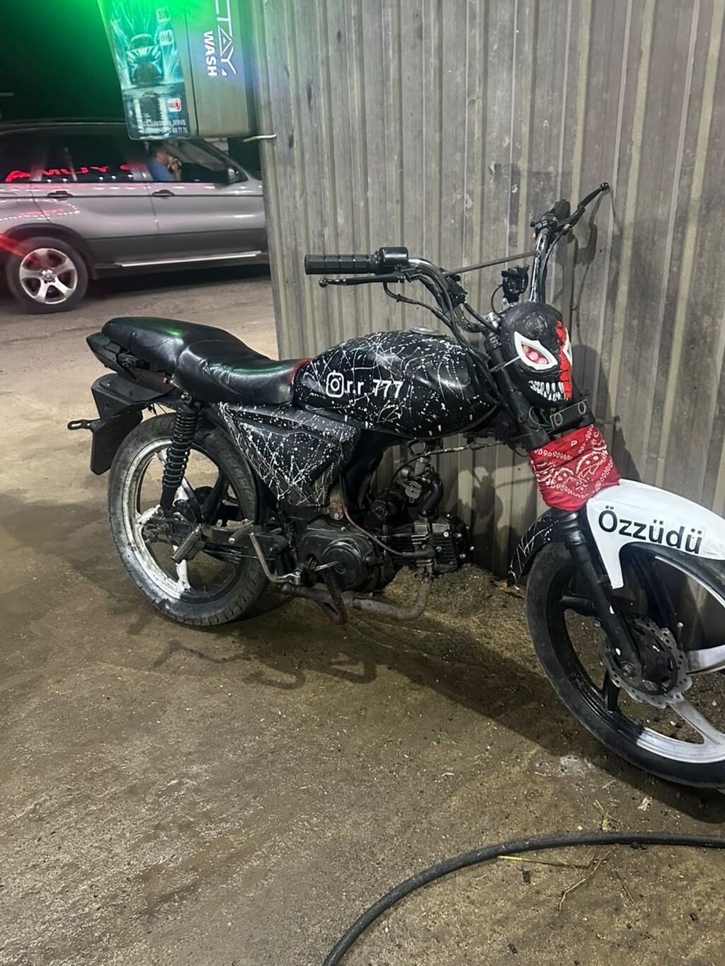 Kustom dizaynlı yol mataqileti(asagi yeri olacaq prablemi yoxdu). - — Motosikletlər, Ağstafa