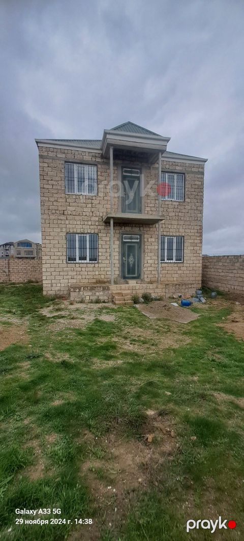 Satılır 8 otaqlı həyət evi/bağ evi 200 m²