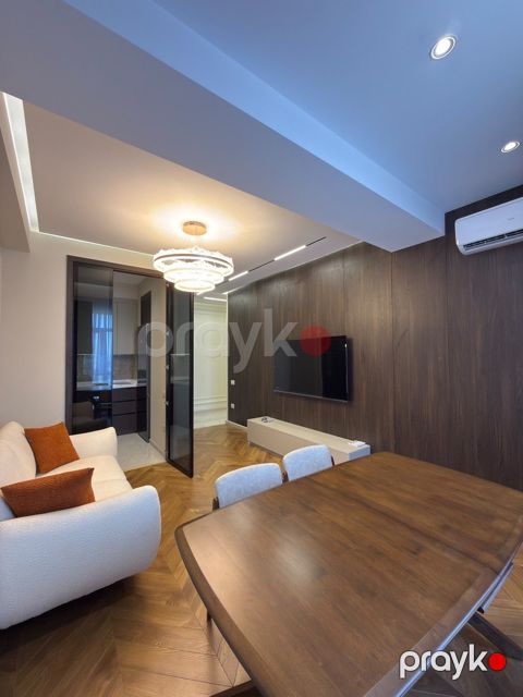 Satılır 3 otaqlı yeni tikili 86 m²