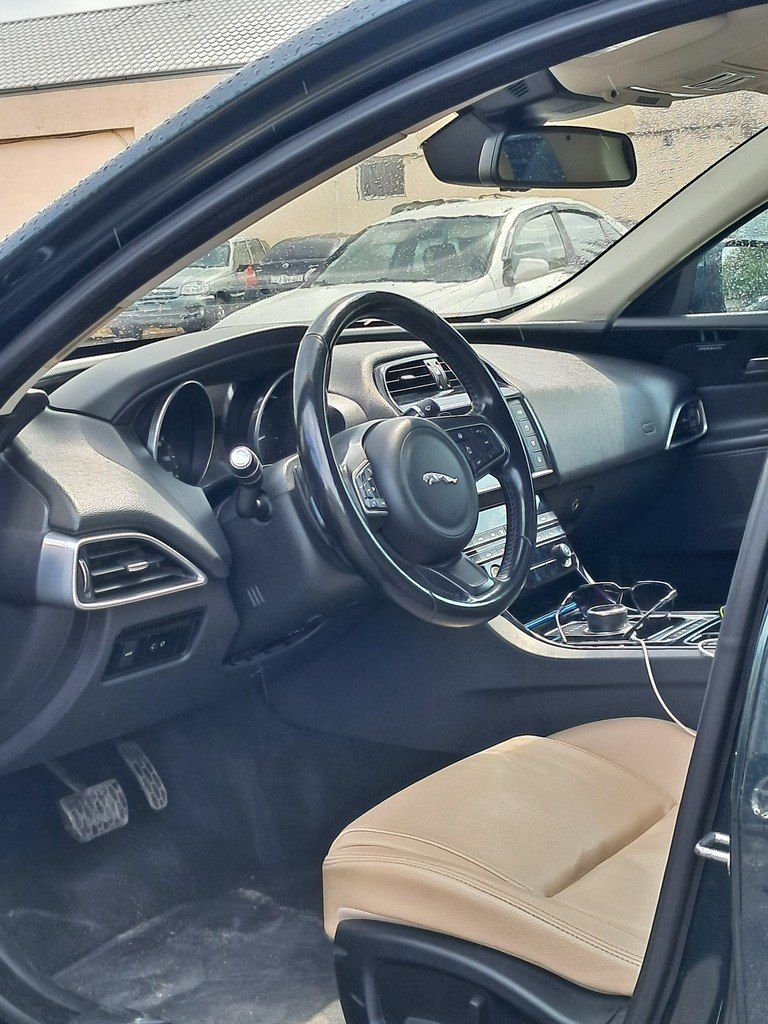 Jaguar XE, 2.0 L, 2017 il, 234 351 km — Avtomobillər, Bakı (11)