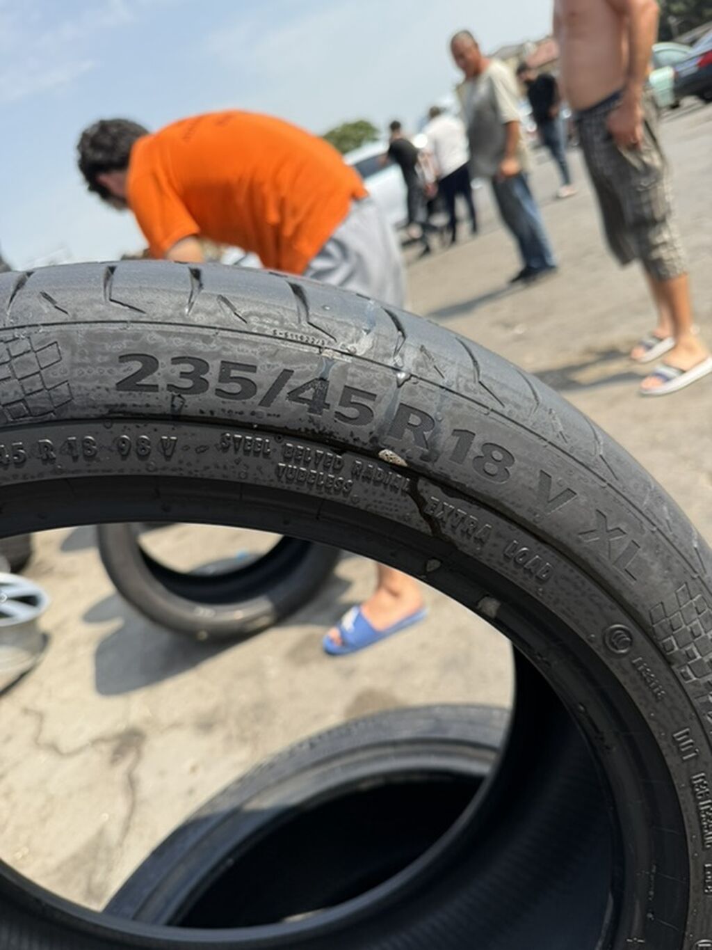 Continental yay/quru yol şini 3 ədəd - Ölçü: 235/45 R18 - Sürət — Təkərlər, Bakı (4)