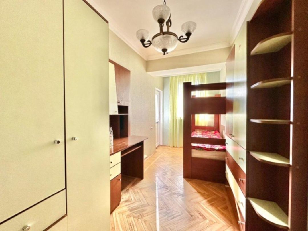 Satılır 4 otaqlı köhnə tikili 105 m² — Mənzil, Bakı (8)