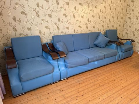 Mavi rəngdə salon dəsti – 3 hissədən ibarət: - 3 yerlik geniş divan - — Masazır