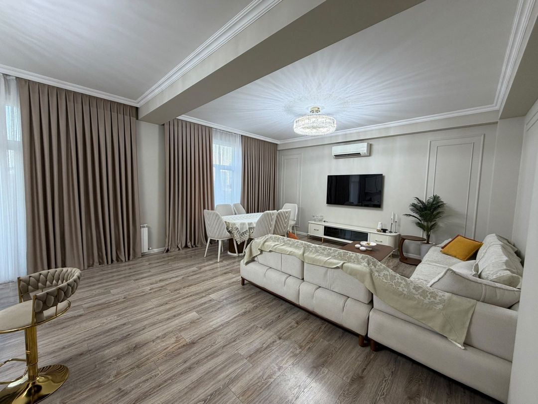 İcarəyə verilir 4 otaqlı yeni tikili 160 m² — Mənzil, Bakı (7)