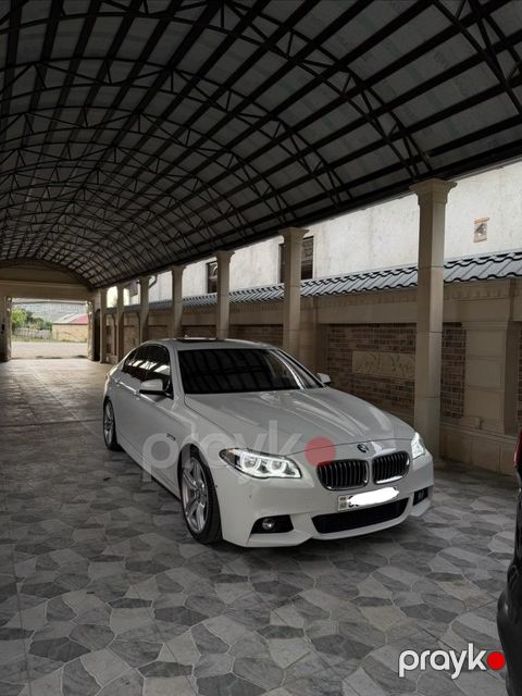 BMW 535, 3.0 L, 2012 il, 286 000 km