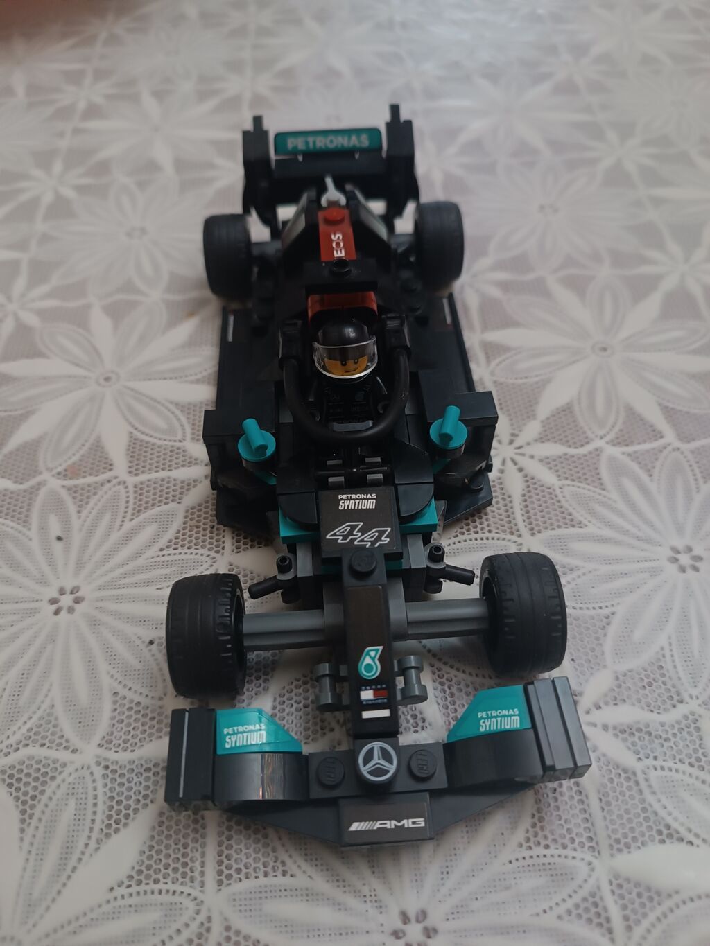 LEGO Speed Champions – Mercedes-AMG Petronas Formula 1 yarışı — Konstruktorlar, Bakı