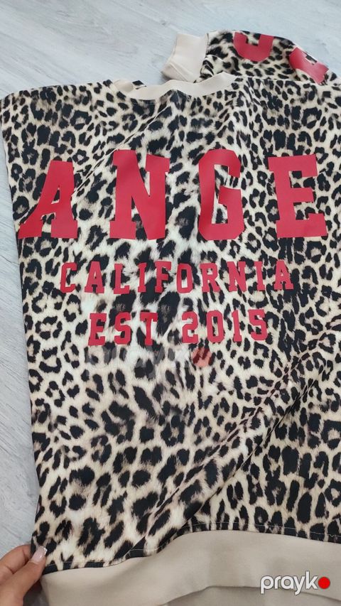 Leopard naxışlı sweatshirt - Üzərində qırmızı iri hərflərlə “ANGE” — Bakı