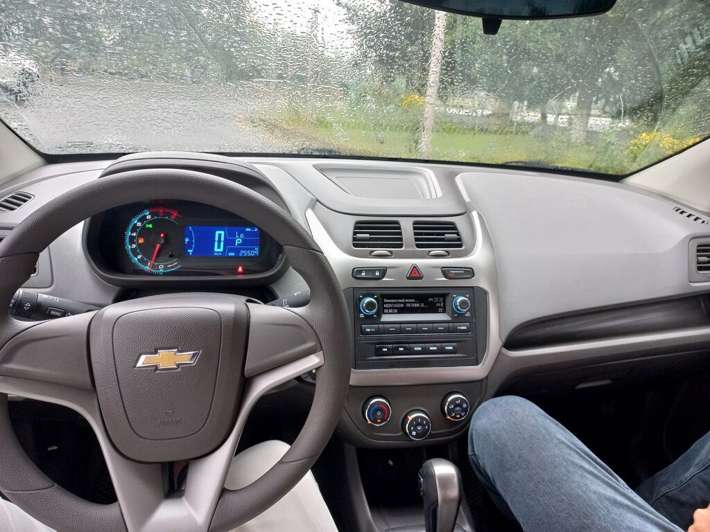 Chevrolet Cobalt, ağ rəng, sedan kuzov. Texniki xüsusiyyətlər və — Avtomobillər, Liman (6)