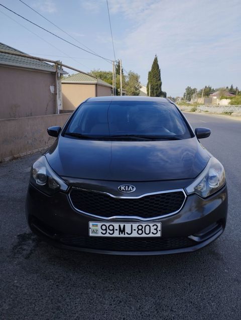Kia Forte: 1.8 l | 2013 il Sedan