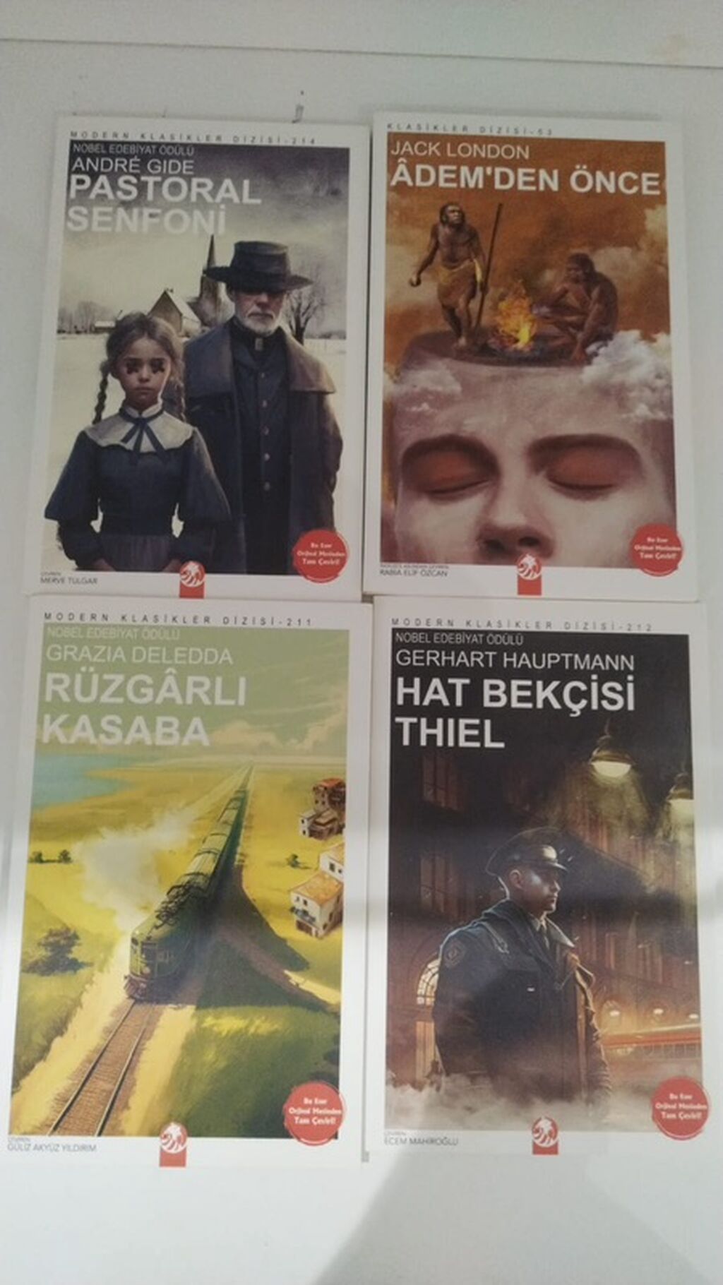 Klassik və modern ədəbiyyatdan seçmə 16 kitabdan ibarətdir, tək-tək və — Kitablar və jurnallar, Xırdalan (2)